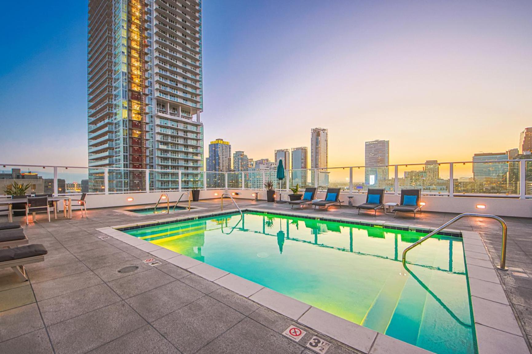 로스앤젤레스 Sunny & Spacious 2Bdr & 1Bth In Downtown La 아파트 외부 사진